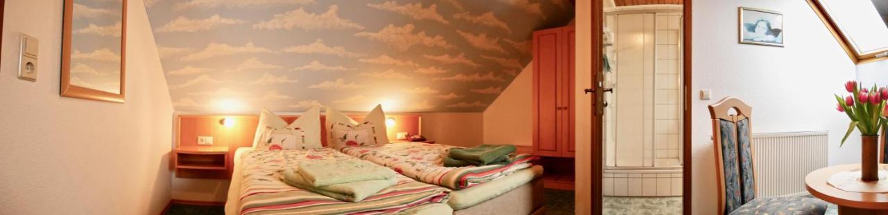 Pension Gruenes Herz Tonndorf ภายนอก รูปภาพ