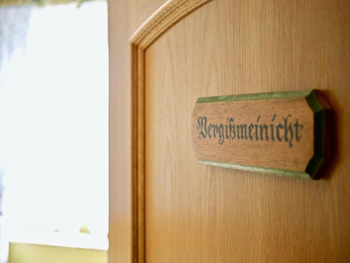 Pension Gruenes Herz Tonndorf ภายนอก รูปภาพ