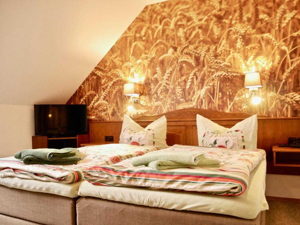 Pension Gruenes Herz Tonndorf ภายนอก รูปภาพ