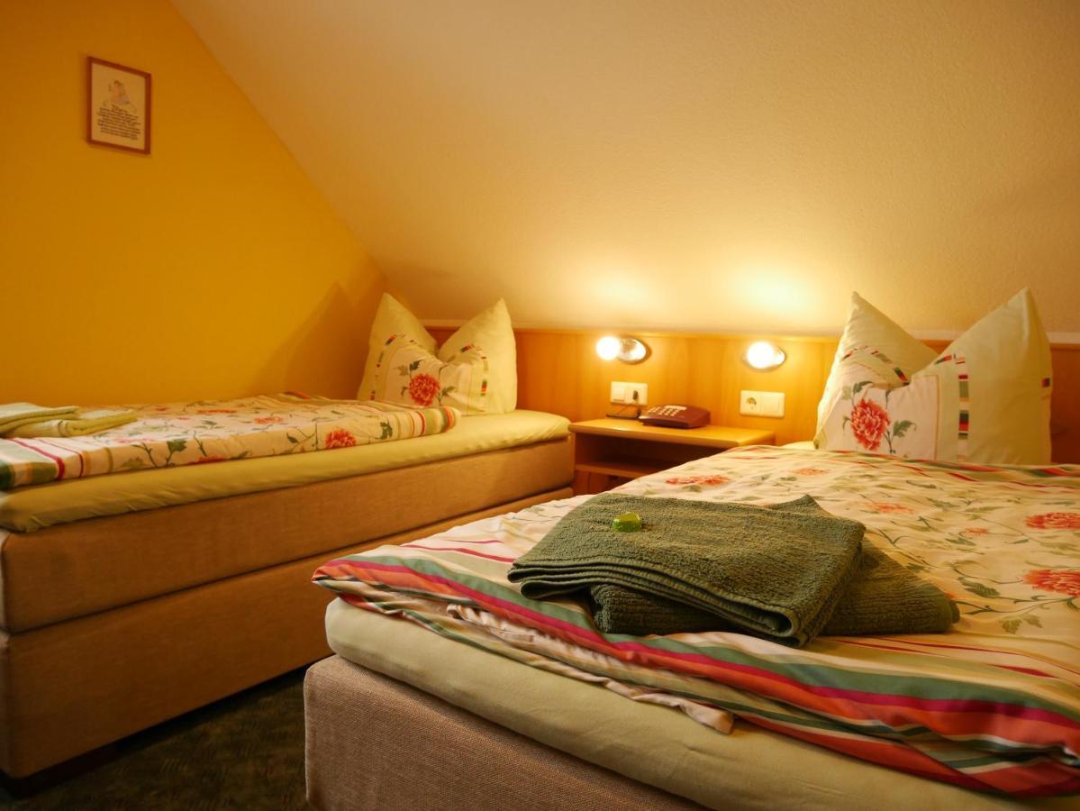 Pension Gruenes Herz Tonndorf ภายนอก รูปภาพ